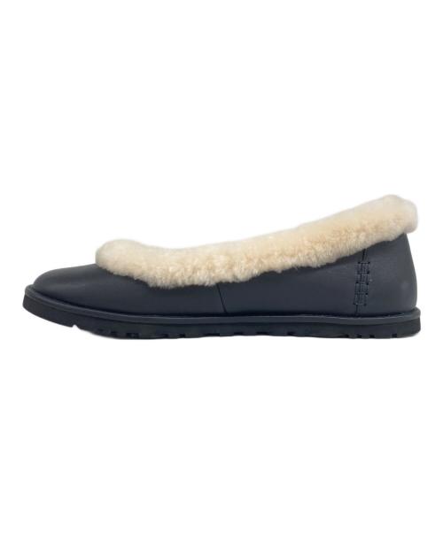 UGG（アグ）UGG (アグ) zara leather flats ブラック サイズ:25の古着・服飾アイテム