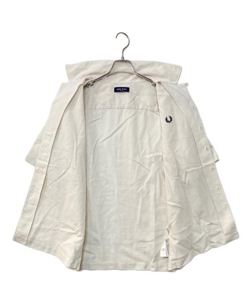 FRED PERRY（フレッドペリー）FRED PERRY (フレッドペリー) PIQUE TEXTURE REVERE COLLAR SHIRT ピケ テクスチャー リビア カラー シャツ ホワイト サイズ:Mの古着・服飾アイテム