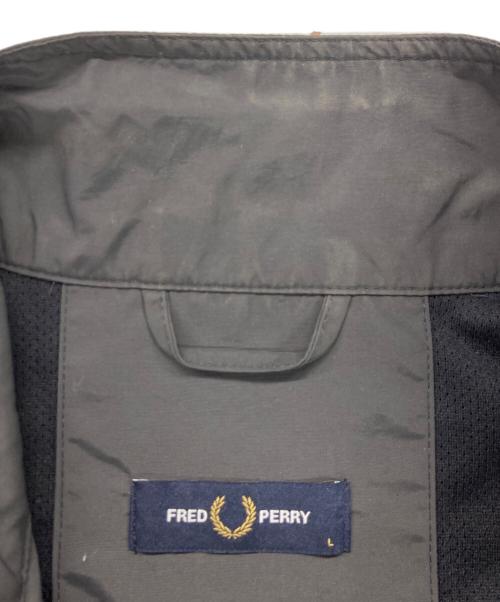 FRED PERRY（フレッドペリー）FRED PERRY (フレッドペリー) ナイロンベスト グレー サイズ:Lの古着・服飾アイテム