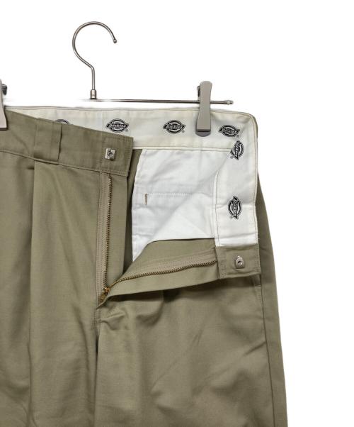 Dickies（ディッキーズ）Dickies (ディッキーズ) ok.soon (オクスン) タックワイドワークパンツ ベージュ サイズ:Sの古着・服飾アイテム