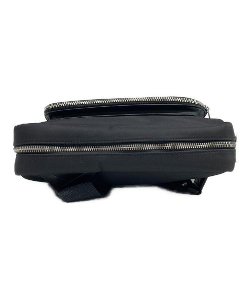 A.P.C.（アーペーセー）A.P.C. (アーペーセー) ロゴボディーバッグ ブラックの古着・服飾アイテム