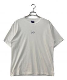 FEELS（フィールズ）の古着「CROSS LOGO T-SHIRT」｜ホワイト