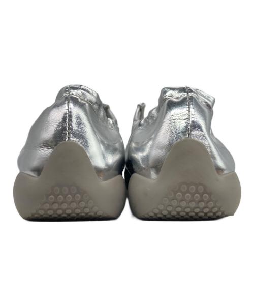 JW PEI（ジェイダブリューペイ）JW PEI (ジェイダブリューペイ) Flavia バレリーナ スニーカー シルバー サイズ:39の古着・服飾アイテム