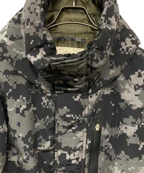 AVIREX（アヴィレックス）AVIREX (アヴィレックス) MILITARY FUNCTION DOWN HOODY グレー サイズ:Lの古着・服飾アイテム
