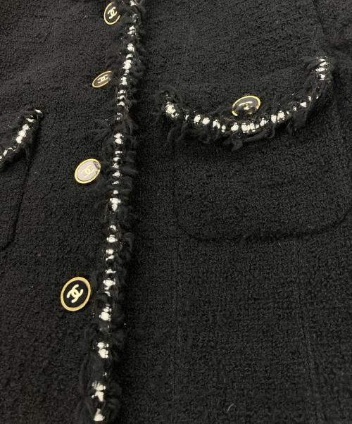 CHANEL（シャネル）CHANEL (シャネル) ココマークボタンボタンデザイントリムツイードジャケット ブラック サイズ:36の古着・服飾アイテム