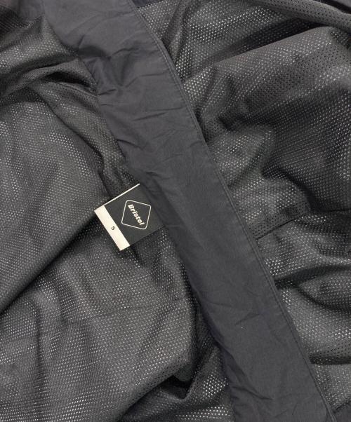 F.C.R.B.（エフシーレアルブリストル）F.C.R.B. (エフシーレアルブリストル) WARM UP JACKET ブラック サイズ:Sの古着・服飾アイテム