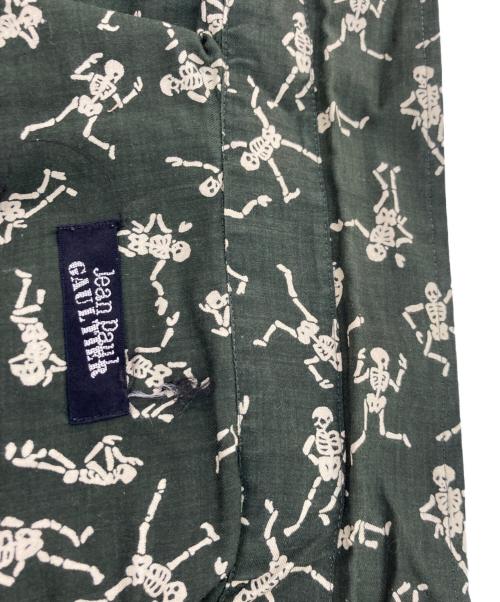 Jean Paul GAULTIER（ジャンポールゴルチェ）Jean Paul GAULTIER (ジャンポールゴルチェ) スカルプリントニットコルセットシャツ グリーン サイズ:B82T164の古着・服飾アイテム