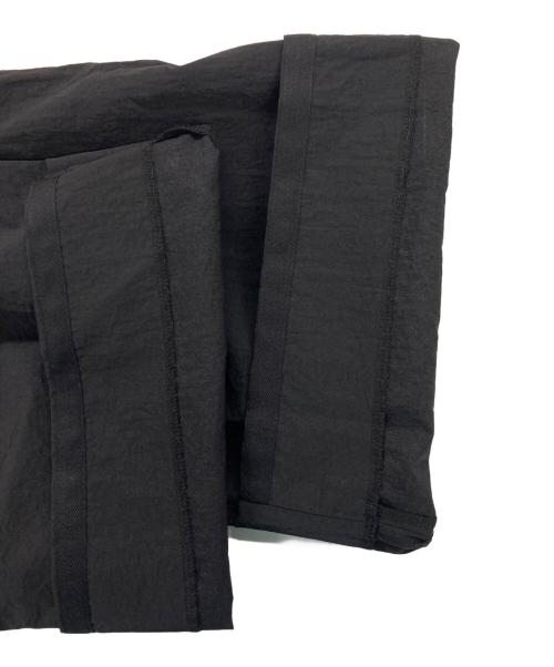 H BEAUTY&YOUTH（エイチ ビューティー&ユース）H BEAUTY&YOUTH (エイチ ビューティー&ユース) OLMETEX ナイロン ワイドスラックス ブラック サイズ:Sの古着・服飾アイテム