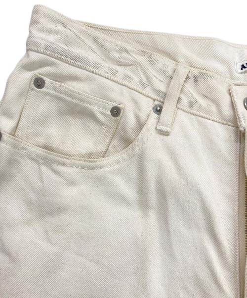 AURALEE（オーラリー）AURALEE (オーラリー) HARD TWIST DENIM 5P PANTS/ハードツイストデニム5Pパンツ ホワイト サイズ:32の古着・服飾アイテム