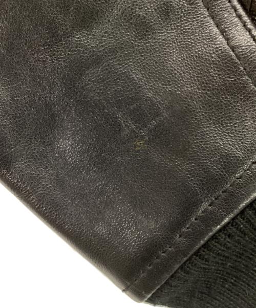 AVIREX（アヴィレックス）AVIREX (アヴィレックス) ドラゴン刺繍ラムレザーバーシティジャケット ブラック サイズ:Lの古着・服飾アイテム