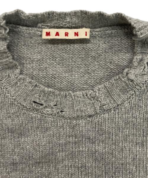 MARNI（マルニ）MARNI (マルニ) 刺繍ロゴ ダメージ加工 クルーネックニット グレー サイズ:キッズ14の古着・服飾アイテム