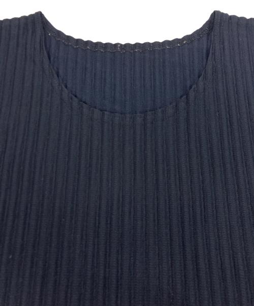 HOMME PLISSE ISSEY MIYAKE（オム プリッセ イッセイ ミヤケ）HOMME PLISSE ISSEY MIYAKE (オム プリッセ イッセイ ミヤケ) BASIC / プリーツカットソー ネイビー サイズ:3の古着・服飾アイテム