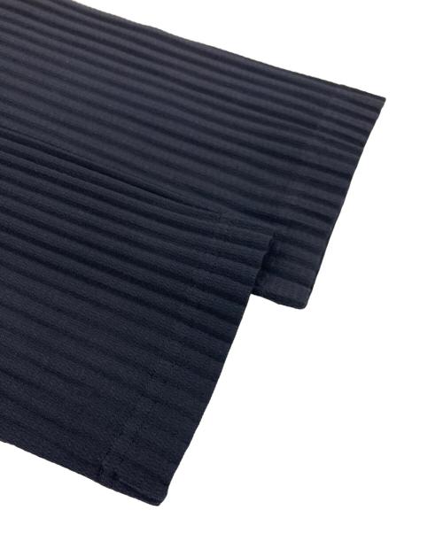 HOMME PLISSE ISSEY MIYAKE（オム プリッセ イッセイ ミヤケ）HOMME PLISSE ISSEY MIYAKE (オム プリッセ イッセイ ミヤケ) BASIC / プリーツカットソー ネイビー サイズ:3の古着・服飾アイテム