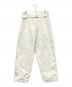 COMOLIコモリ）の古着「デニム ベルテッドパンツ」｜ホワイト