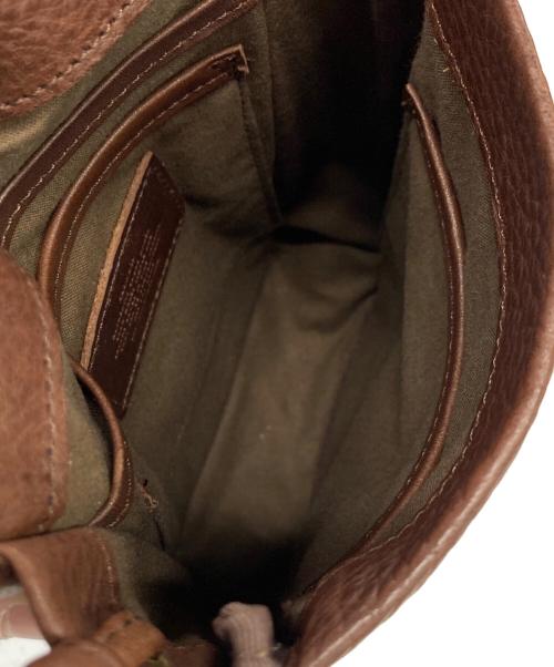 SLOW&CO（スロウアンドコー）SLOW&CO (スロウアンドコー)  Bono  Flap Vertical Shoulder Bag / ターンロック レザーショルダーバッグ ブラウンの古着・服飾アイテム