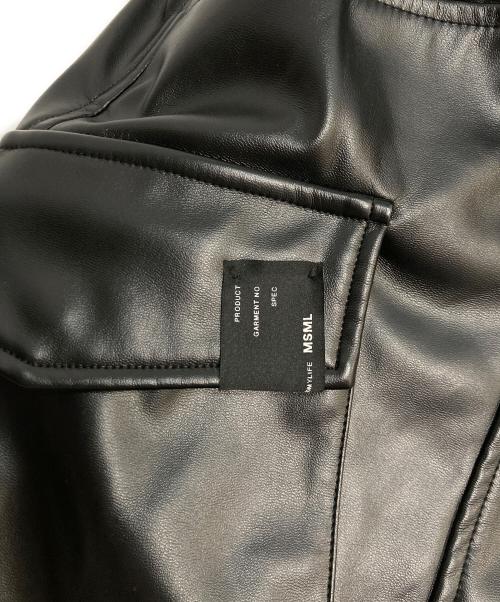 MSML（エムエスエムエル）MSML (エムエスエムエル) WIDE CARGO SHORTS FAKE LEATHER フェイクレザーハーフパンツ ブラック サイズ:XLの古着・服飾アイテム