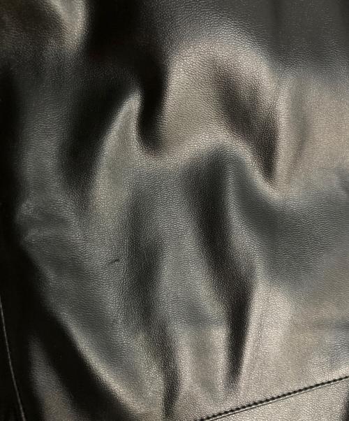 MSML（エムエスエムエル）MSML (エムエスエムエル) WIDE CARGO SHORTS FAKE LEATHER フェイクレザーハーフパンツ ブラック サイズ:XLの古着・服飾アイテム