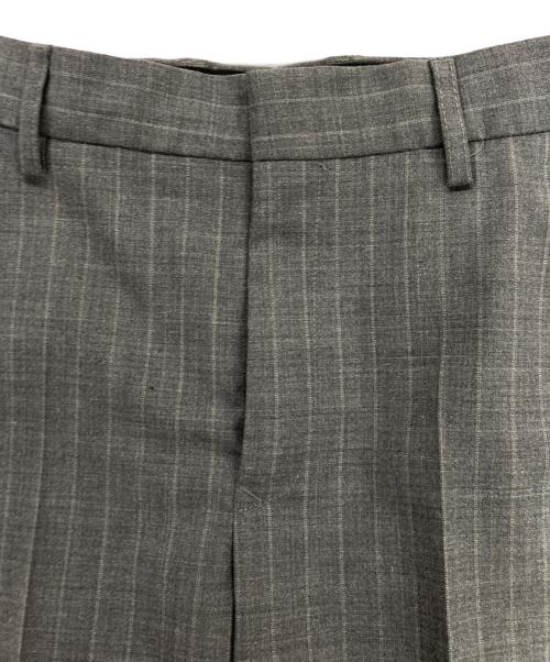 MM6 Maison Margiela（エムエムシックスメゾンマルジェラ）MM6 Maison Margiela (エムエムシックスメゾンマルジェラ) ストライプスラックス グレー サイズ:38の古着・服飾アイテム