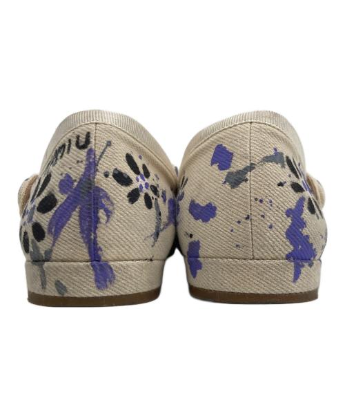 MIU MIU（ミュウミュウ）MIU MIU (ミュウミュウ) ペイントバレエシューズ ベージュ サイズ:37 1/2の古着・服飾アイテム