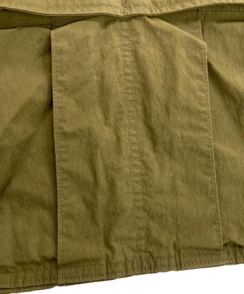 BROWN by 2-tacs（ブラウンバイツータックス）BROWN by 2-tacs (ブラウンバイツータックス) SEED IT ナイロンベスト カーキ サイズ:記載なしの古着・服飾アイテム