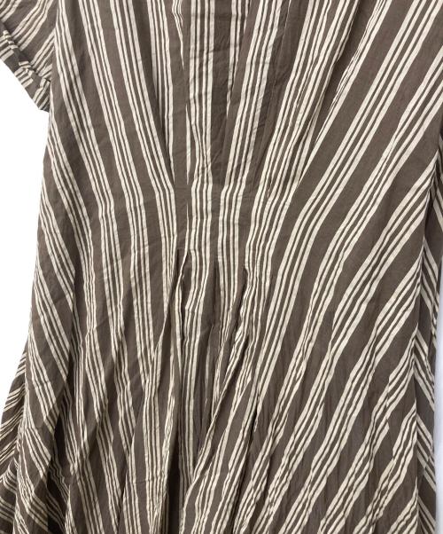 BRUNELLO CUCINELLI（ブルネロクチネリ）BRUNELLO CUCINELLI (ブルネロクチネリ) 半袖シルク混ストライプワンピース ブラウン サイズ:Ｍの古着・服飾アイテム