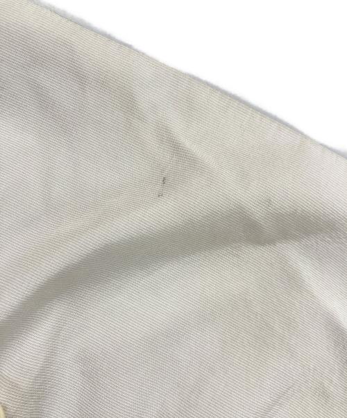 ISSEY MIYAKE（イッセイミヤケ）ISSEY MIYAKE (イッセイミヤケ) 3Dスチームシワ加工ジャケット アイボリー サイズ:２の古着・服飾アイテム