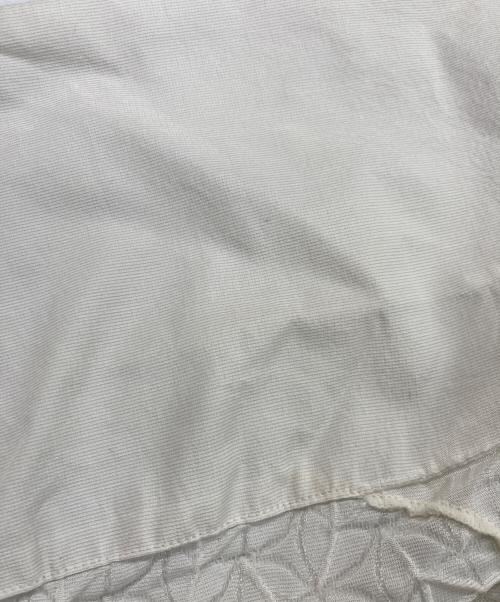 ISSEY MIYAKE（イッセイミヤケ）ISSEY MIYAKE (イッセイミヤケ) 3Dスチームシワ加工ジャケット アイボリー サイズ:２の古着・服飾アイテム