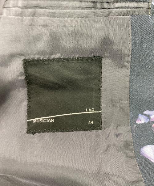 LAD MUSICIAN（ラッドミュージシャン）LAD MUSICIAN (ラッドミュージシャン) フラワーデザインテーラードジャケット ネイビー サイズ:44の古着・服飾アイテム