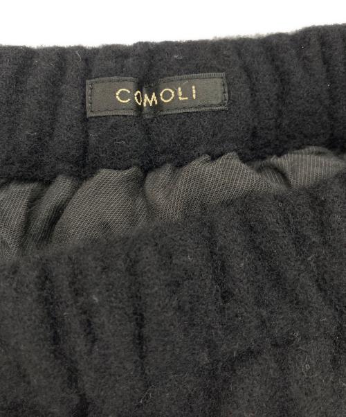 COMOLI（コモリ）COMOLI (コモリ) 縮絨ウール6Pパンツ ブラック サイズ:3の古着・服飾アイテム