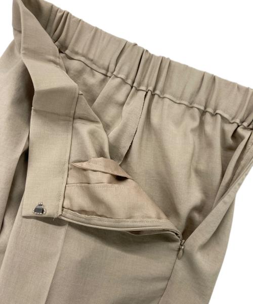 SEVEN TEN by MIHO KAWAHITO（セブン テン バイ ミホ カワヒト）SEVEN TEN by MIHO KAWAHITO (セブン テン バイ ミホ カワヒト) テーパードパンツ ベージュ サイズ:Ｍの古着・服飾アイテム