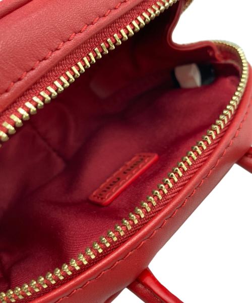 MIU MIU（ミュウミュウ）MIU MIU (ミュウミュウ) MIU MIU ボー レザー マイクロバッグ レッドの古着・服飾アイテム