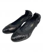 CHANELシャネル）の古着「ココマーク刺繍エナメルパンプス」｜ブラック