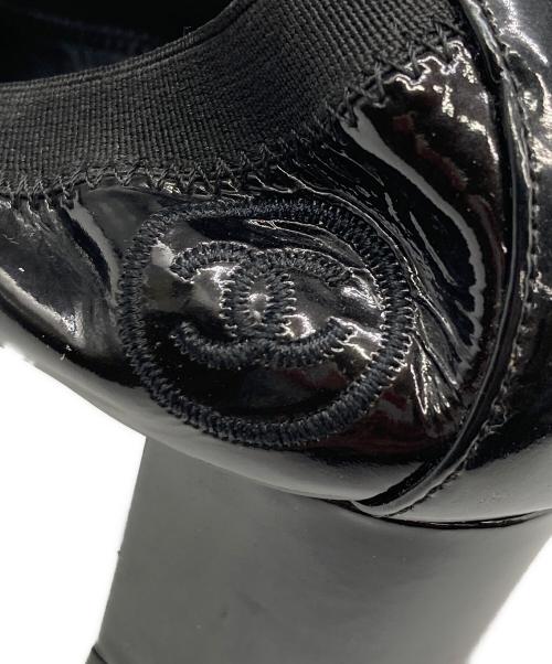 CHANEL（シャネル）CHANEL (シャネル) ココマーク刺繍エナメルパンプス ブラック サイズ:37 1/2の古着・服飾アイテム