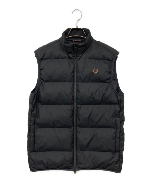 FRED PERRY（フレッドペリー）FRED PERRY (フレッドペリー) Insulated Gilet / インサレーテッドジレ 中綿ベスト ブラック サイズ:Mの古着・服飾アイテム