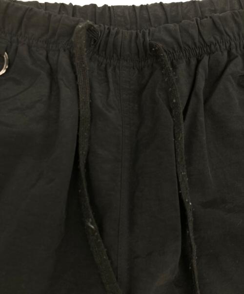 TIGHTBOOTH PRODUCTION（タイトブースプロダクション）TIGHTBOOTH PRODUCTION (タイトブースプロダクション) ナイロンパンツ トラックパンツ ブラック サイズ:Lの古着・服飾アイテム