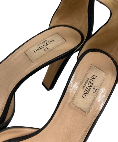 VALENTINO（ヴァレンティノ）VALENTINO (ヴァレンティノ) バックスタッズヒールパンプス ブラック サイズ:36の古着・服飾アイテム