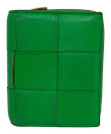 BOTTEGA VENETA（ボッテガベネタ）の古着「Cassette Intrecciato Compact Wallet/カセットイントレチャートコンパクトウォレット」｜グリーン