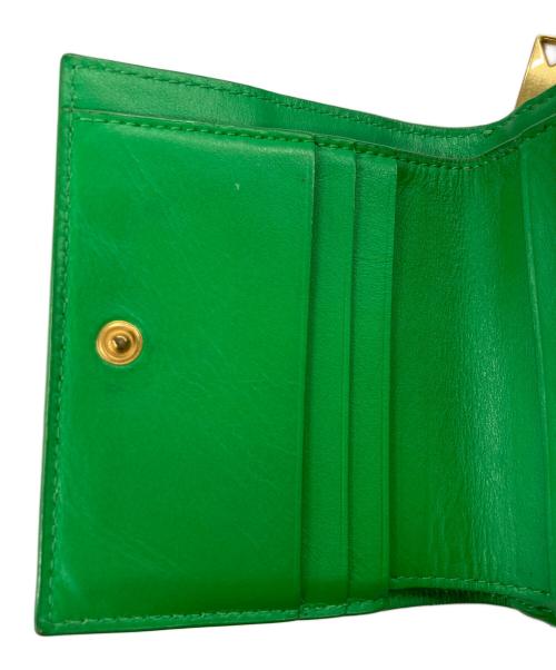 BOTTEGA VENETA（ボッテガベネタ）BOTTEGA VENETA (ボッテガベネタ) Cassette Intrecciato Compact Wallet/カセットイントレチャートコンパクトウォレット グリーンの古着・服飾アイテム