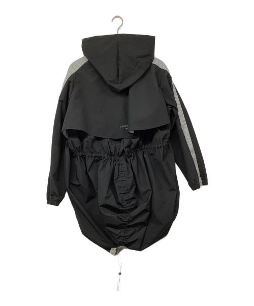PUMA（プーマ）PUMA (プーマ) ANREALAGE (アンリアレイジ) 2 IN 1 LONG COAT フーデッドロングコート ブラック サイズ:Ｍの古着・服飾アイテム