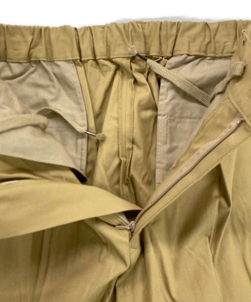 is-ness（イズネス）is-ness (イズネス) CHANGE POCKET TUCK LONG PANTS ベージュ サイズ:Lの古着・服飾アイテム