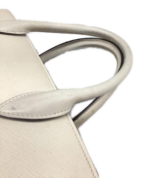 PRADA（プラダ）PRADA (プラダ) サフィアーノ/ビブリオテーク2WAYバッグ アイボリーの古着・服飾アイテム