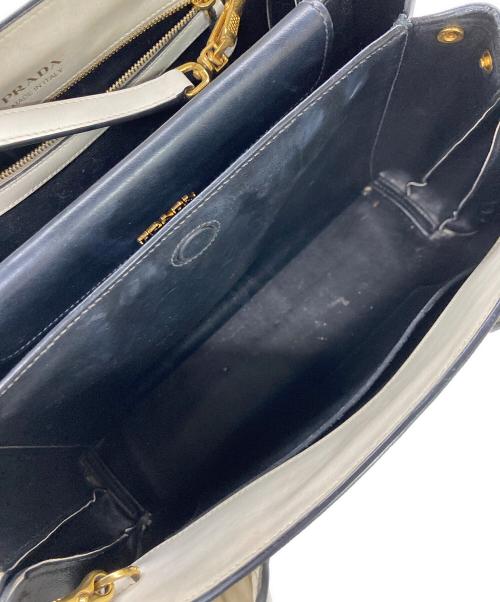 PRADA（プラダ）PRADA (プラダ) サフィアーノ/ビブリオテーク2WAYバッグ アイボリーの古着・服飾アイテム