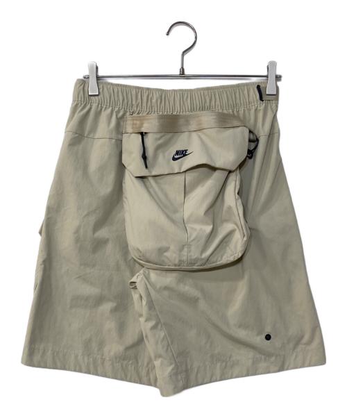 NIKE（ナイキ）NIKE (ナイキ) TP WVN UL CARGO SHORT ハーフパンツ アイボリー サイズ:Mの古着・服飾アイテム