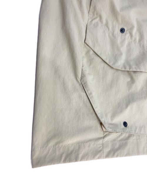 NIKE（ナイキ）NIKE (ナイキ) TP WVN UL CARGO SHORT ハーフパンツ アイボリー サイズ:Mの古着・服飾アイテム