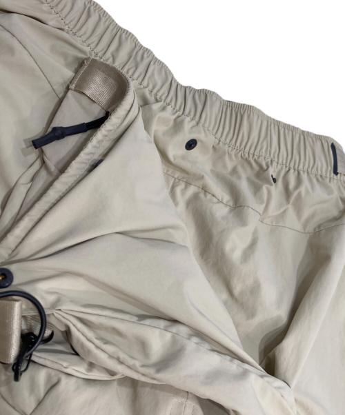 NIKE（ナイキ）NIKE (ナイキ) TP WVN UL CARGO SHORT ハーフパンツ アイボリー サイズ:Mの古着・服飾アイテム