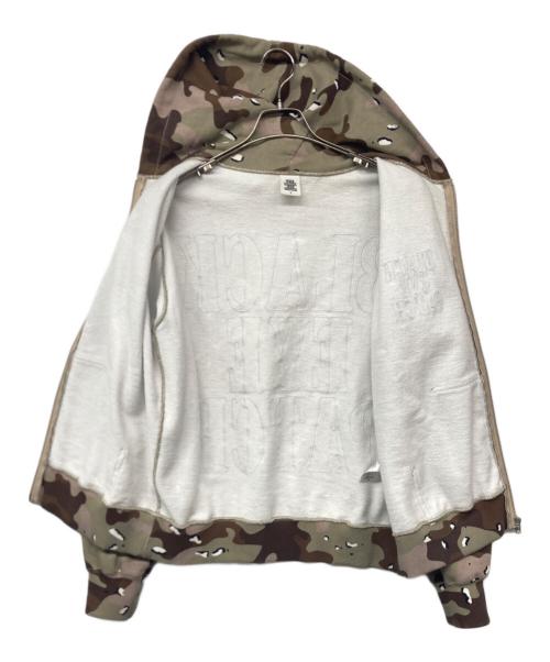 BlackEyePatch（ブラックアイパッチ）BlackEyePatch (ブラックアイパッチ) STENCIL LOGO EMBROIDERED ZIP HOODIE / ジップアップフーディー カーキ サイズ:Sの古着・服飾アイテム