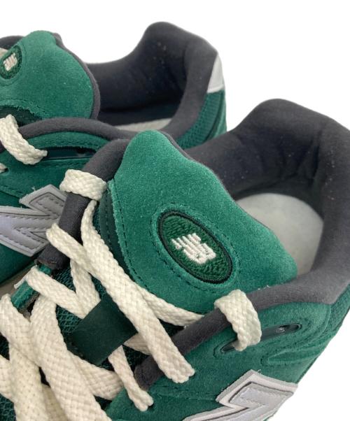 NEW BALANCE（ニューバランス）NEW BALANCE (ニューバランス) M2002RHB スニーカー グリーン サイズ:27.5の古着・服飾アイテム