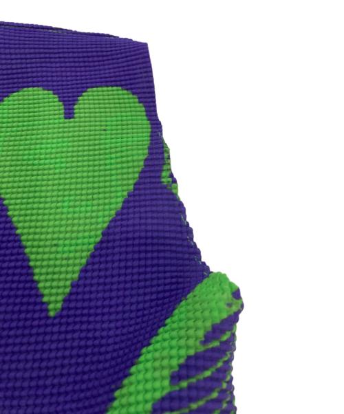 me ISSEY MIYAKE（ミーイッセイ ミヤケ）me ISSEY MIYAKE (ミーイッセイ ミヤケ) ハートクイーンタンクトップ グリーン サイズ:記載なしの古着・服飾アイテム