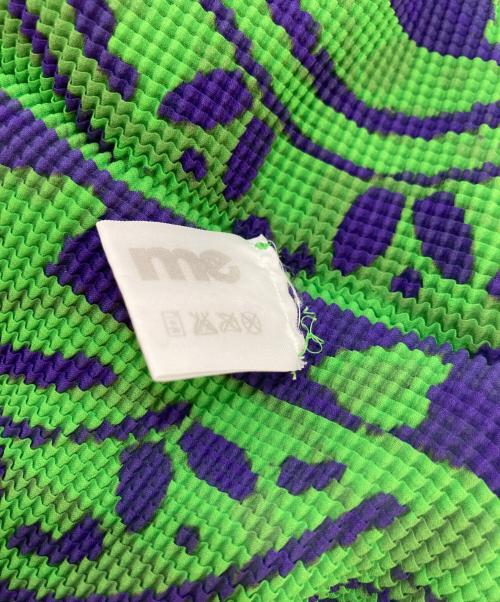 me ISSEY MIYAKE（ミーイッセイ ミヤケ）me ISSEY MIYAKE (ミーイッセイ ミヤケ) ハートクイーンタンクトップ グリーン サイズ:記載なしの古着・服飾アイテム