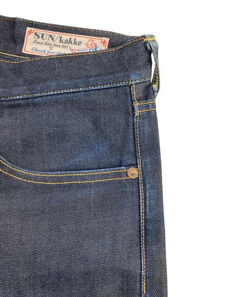 SUN/kakke（サンカッケイ）SUN/kakke (サンカッケイ) LAKE SN デニムパンツ インディゴ サイズ:Mの古着・服飾アイテム